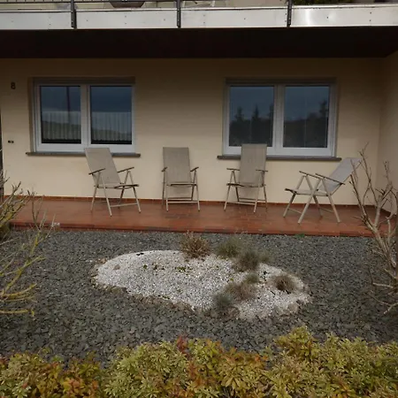 شقة Luxurious In Eifel Near Town Center Balesfeld